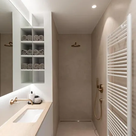 Appartement Penthouse With 2 Very Large Terraces South Facing Overlooking Zegemeer, Prime Location, Near The Sea, 2 Bedrooms, Free Garage Knokke-Heist